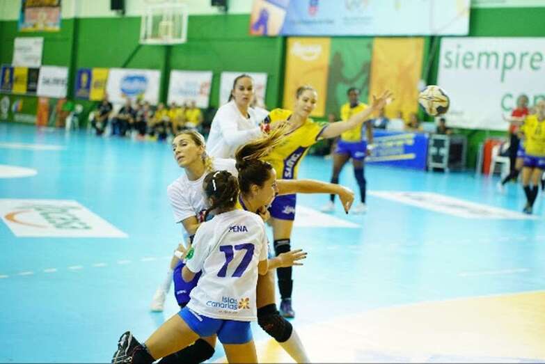 El Rocasa dominó el partido de la primera vuelta, imponiéndose por 32 a 22 (Foto TA)